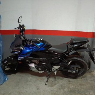 Suzuki GSX-S125 Naked Azul/Negra