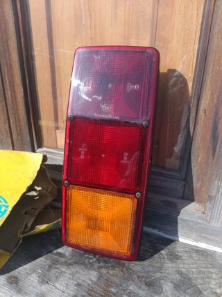 Piloto Trasero Camión Pegaso Ebro Avia Hella