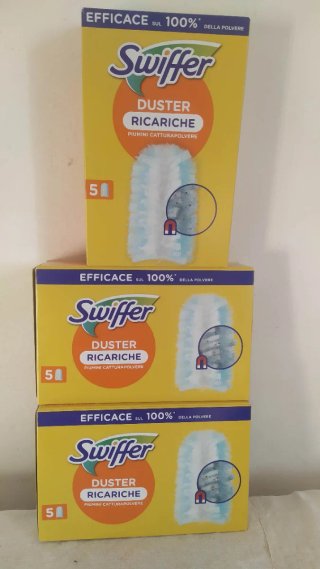 3 scatole, 15  ricariche Swiffer Duster