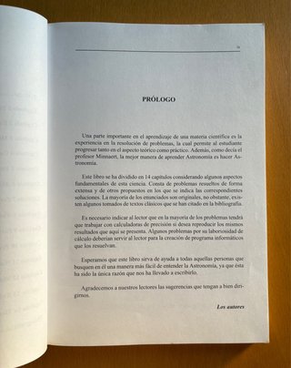 PROBLEMAS RESUELTOS DE ASTRONOMÍA A. Gil Cruz