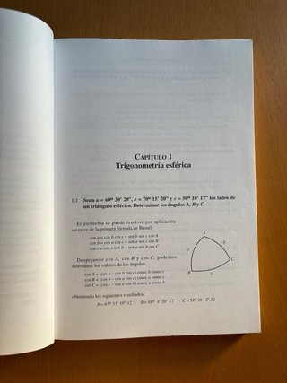 PROBLEMAS RESUELTOS DE ASTRONOMÍA A. Gil Cruz