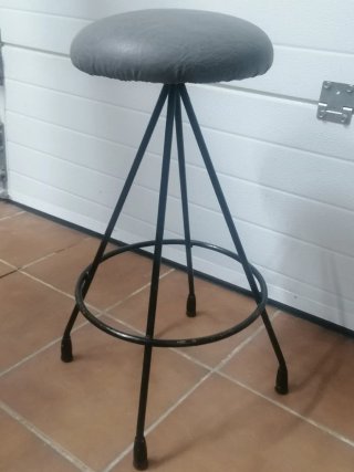 Taburete alto vintage hierro