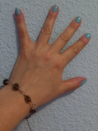 Pulsera de piedras marrones