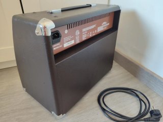 Pack Harley Benton Acustica + Ampli + Accesorios