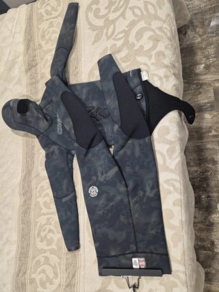 Traje de Neopreno Cressi ,sin estrenar talla 3,