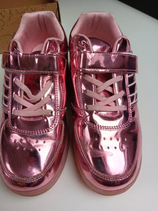 Deportivas con ruedas y luces T.39