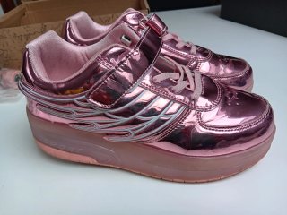 Deportivas con ruedas y luces T.39