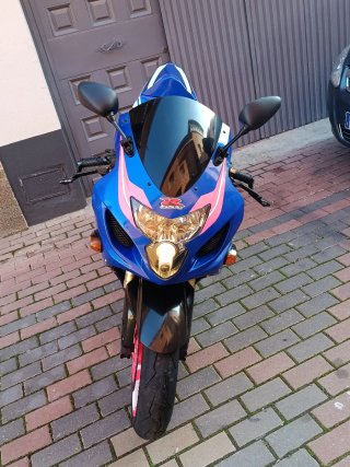 Suzuki GSXR 750 20 Aniversario