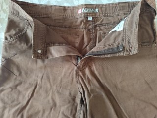 Pantalón corto marrón