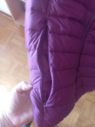 Cazadora Mountain Morada con Capucha