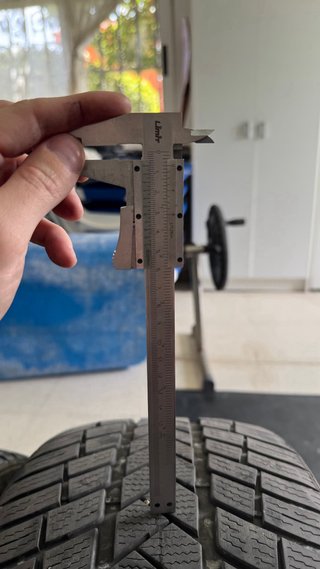 Neumáticos 235/40 R19 96W