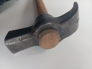 Martillo antiguo de carpintero marca Rana  460 gr.