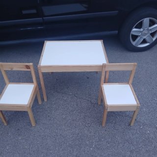 Tavolo e 2 Sedie per Bambini in Legno Bianco