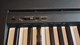 Piano Yamaha P-45