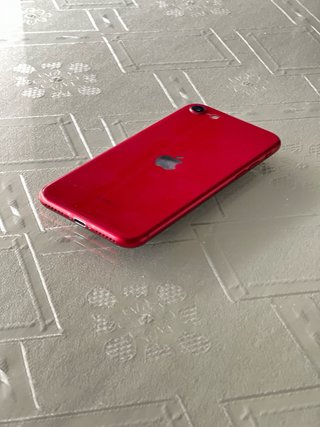 iPhone SE 2020 Rojo