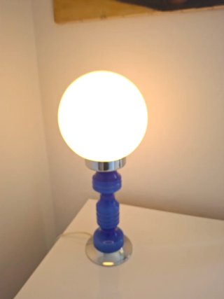 Lampada vintage blu e bianca