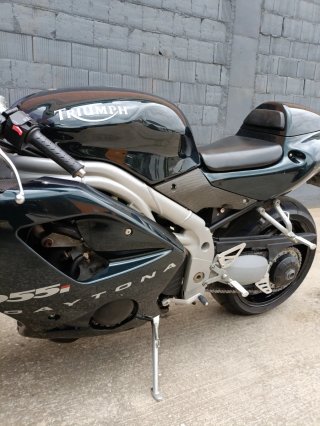 Triumph Daytona 955i Edición Centenario