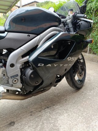 Triumph Daytona 955i Edición Centenario