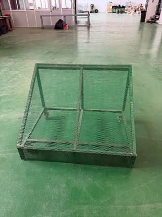 Expositor Metálico Verde con Ruedas
