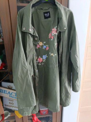 Parka verde oliva talla L