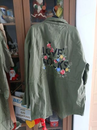 Parka verde oliva talla L