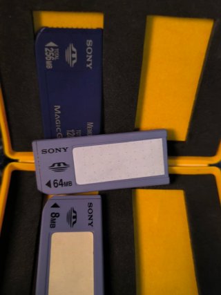 Tarjetas memoria Sony 256MB, 64MB, 8MB