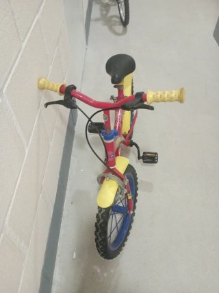 Bicicleta Spiderman 16 Roja y Amarilla