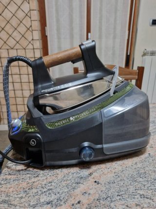 Ferro da stiro Rowenta Silence Steam DG8996