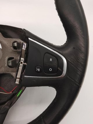 Volante renault 484000110r captur 1400