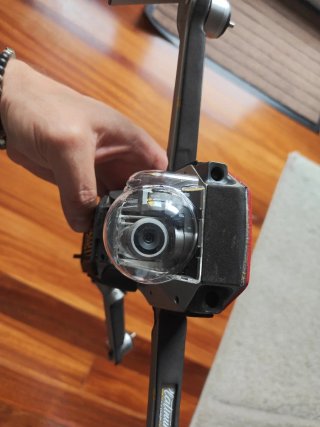 DJI Mavic Pro Drone con pata rota