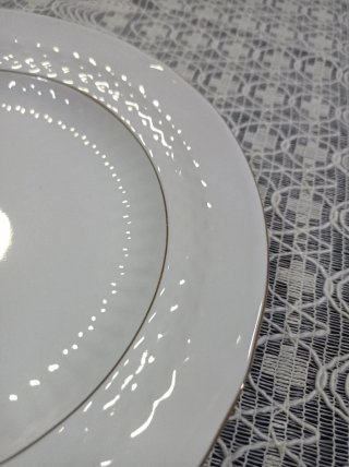 Platos de porcelana sueltos
