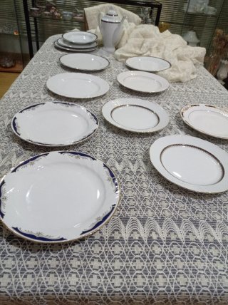 Platos de porcelana sueltos