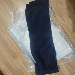 Traje de comunión azul con detalles dorados