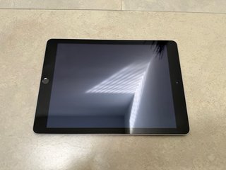 iPad 5.ª Gen 9,7 32GB Plata