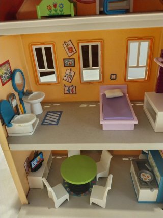 Casa Playmobil con muebles