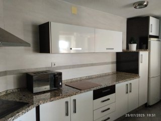 Vendo piso 86 m luminoso exterior casco antiguo ce