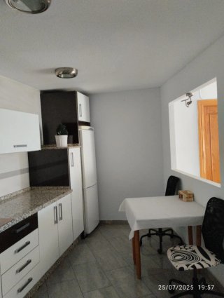 Vendo piso 86 m luminoso exterior casco antiguo ce