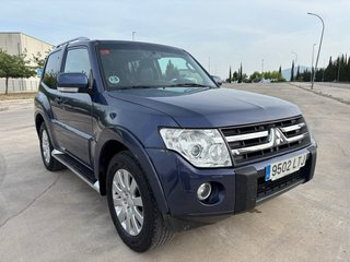 Mitsubishi Montero 2009