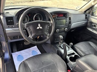 Mitsubishi Montero 2009