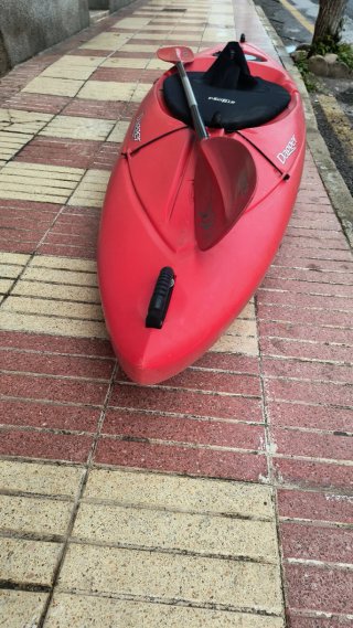 Kayak Dagger Rojo
