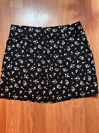 Falda corta flores Lefties Talla M