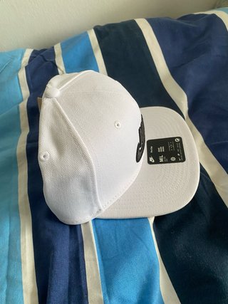 Gorra Nike Negra y Blanca
