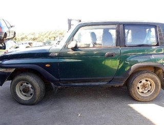 Ssangyong 7956506000 aletín trasero korando 381901