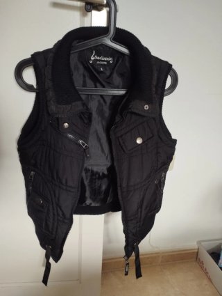 Chaleco Stradivarius Negro Talla L