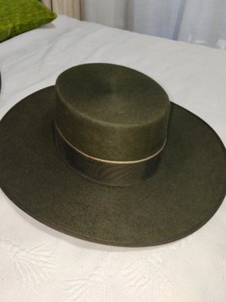 Sombrero Fernández y Roche Verde Oliva