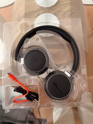 Auriculares JBL Tune 660NC Negro