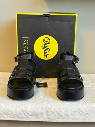 Sandali Buffalo Pelle Vegana N.37