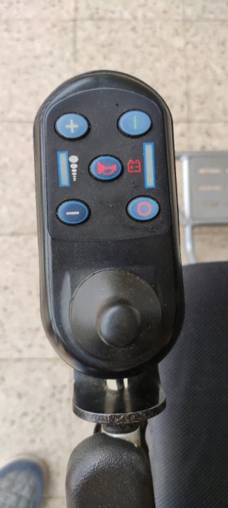 Silla de ruedas eléctrica plegable
