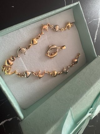 Pulsera y Colgante Oro 18k Delfines Corazón