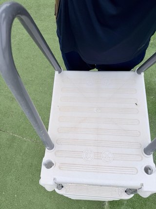 Escalera Intex 8 peldaños piscina